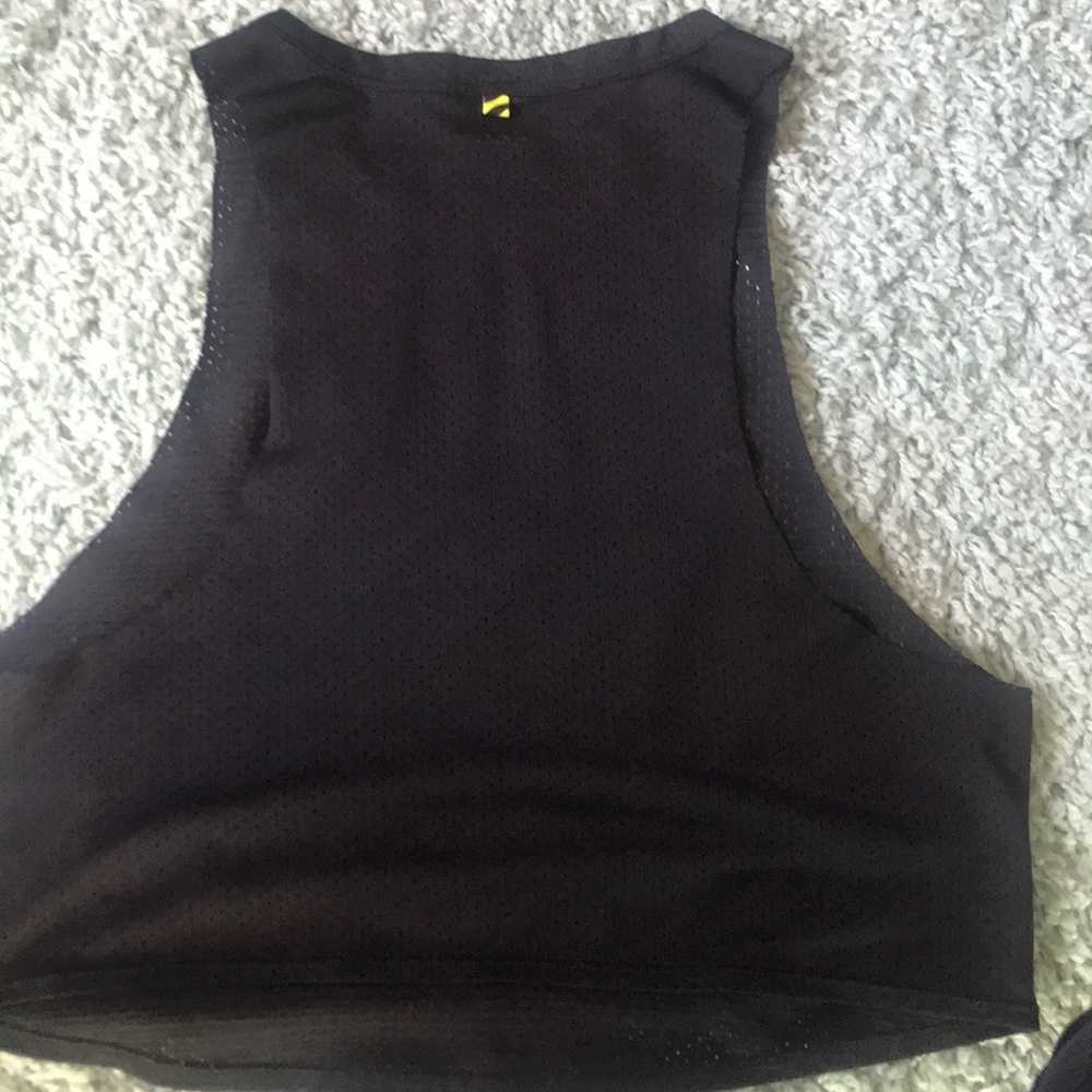 Nike size small - Picture 3 of 3